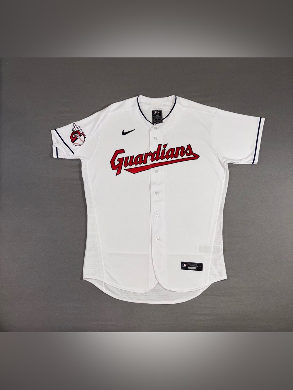 Men’s Nike Cleveland Guardians Authentic Collection MLB Jersey White Size XL